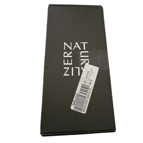 Naturalizer Gallent Kitten-Heel Pumps in Silver NEW Size 8 1/2 M0 - Picture 7 of 9